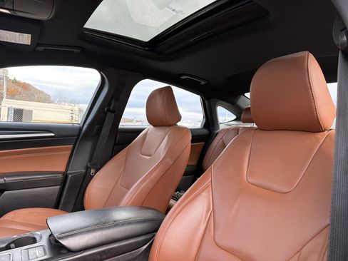 Used 2020 Ford Fusion Energi Titanium image 23