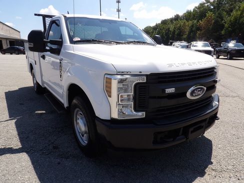 Used 2018 Ford F250 XL w/ Power Equipment Group RWD image 11