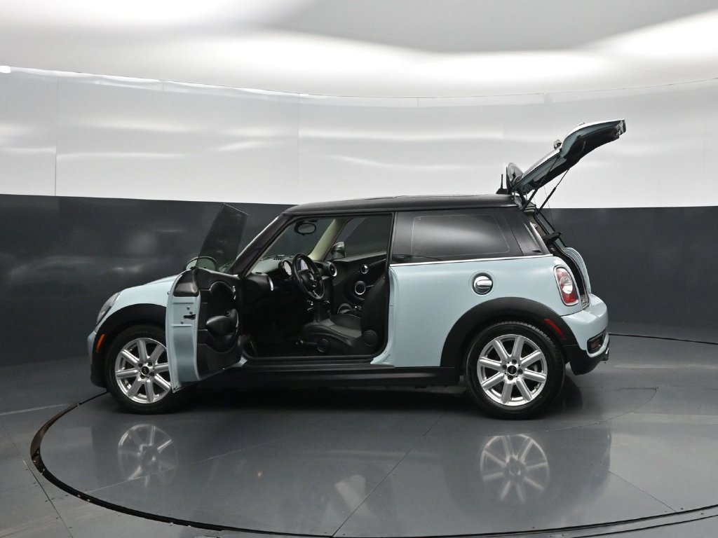 Used 2013 MINI Cooper S FWD image 32