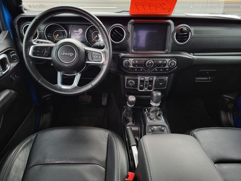 Used 2020 Jeep Gladiator Overland image 14