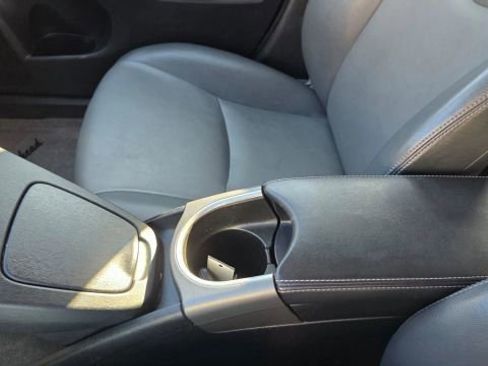 Used 2014 Toyota Prius Four image 17