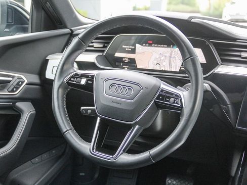 Certified 2024 Audi Q8 e-tron Premium Plus w/ Premium Plus Package image 17