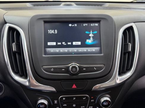 Used 2018 Chevrolet Equinox LT FWD image 25