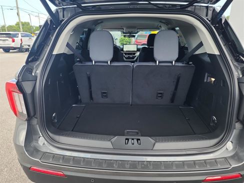 New 2025 Ford Explorer Active image 17