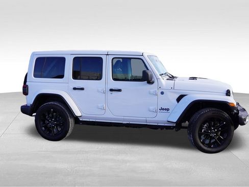Certified 2025 Jeep Wrangler Unlimited Sahara w/ Safety Group image 3