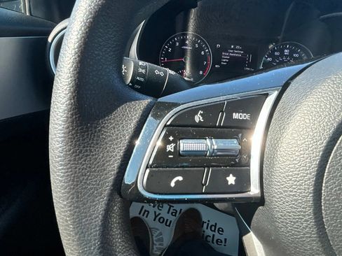 Used 2024 Kia Forte LXS FWD image 31