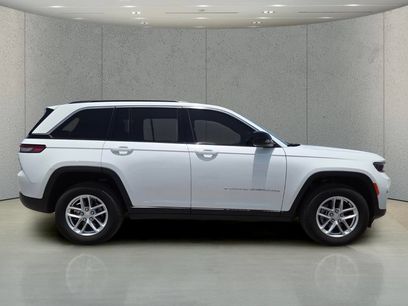 Used 2025 Jeep Grand Cherokee Laredo