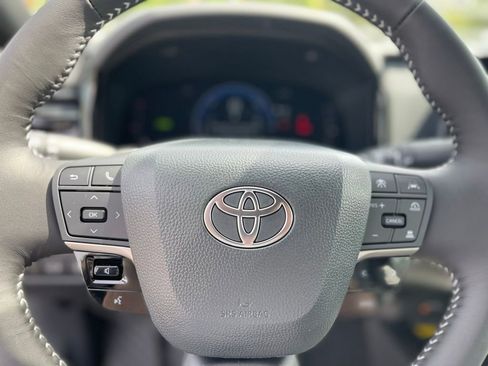 New 2026 Toyota Camry SE AWD/4WD image 29