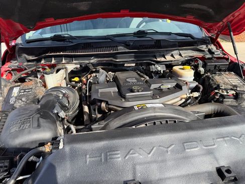 Used 2016 RAM 3500 Tradesman w/ Chrome Appearance Group image 17