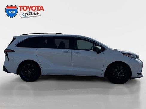 Certified 2023 Toyota Sienna XSE w/ XSE Plus Package FWD image 6