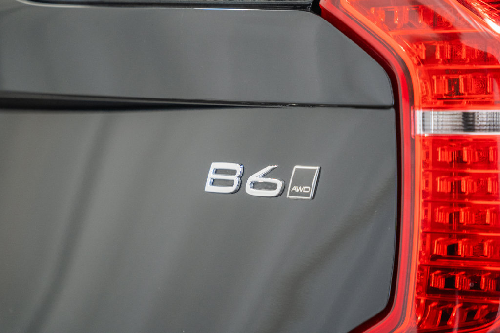 Used 2024 Volvo XC90 B6 Plus AWD/4WD image 7