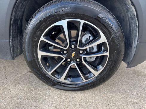 Used 2025 Chevrolet TrailBlazer LT image 28