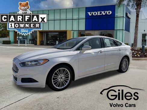 Used 2014 Ford Fusion SE w/ Equipment Group 202A image 1