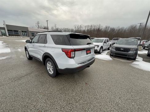 New 2026 Ford Explorer Active image 3