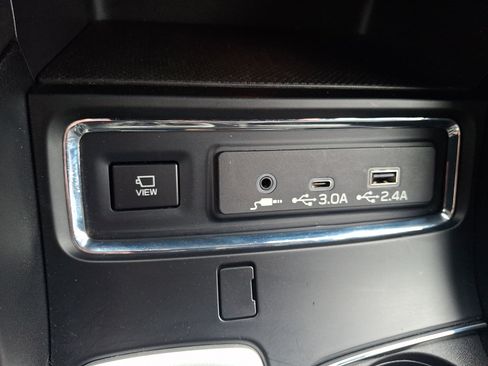Certified 2025 Subaru Ascent Limited AWD/4WD image 22