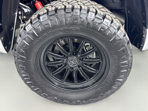 New 2025 Toyota Tundra Platinum image 31