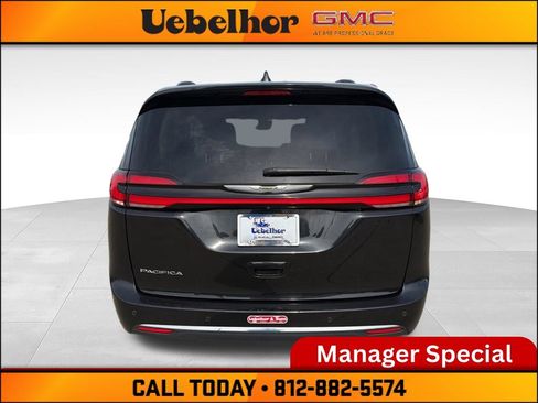 Used 2022 Chrysler Pacifica Touring-L FWD image 9