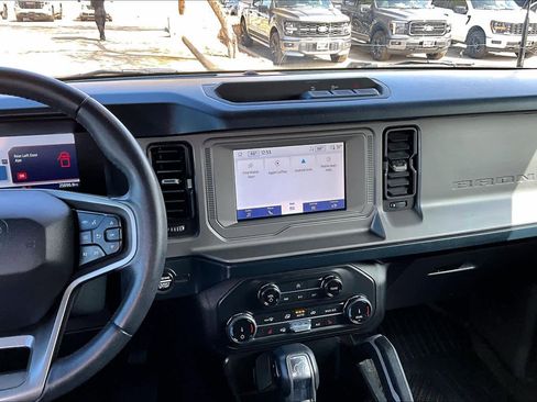 Used 2022 Ford Bronco Outer Banks image 7