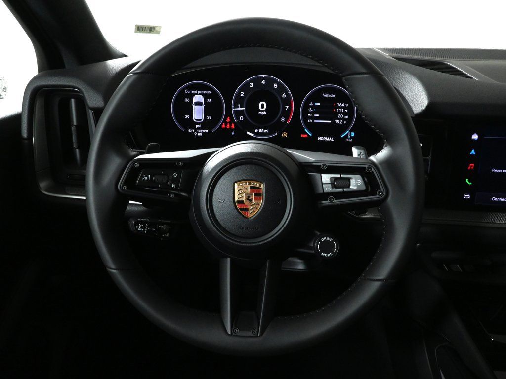 Used 2026 Porsche Cayenne AWD/4WD image 18