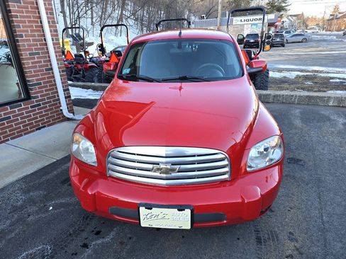 Used 2010 Chevrolet HHR LT FWD image 2