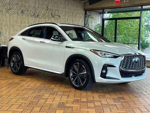 Used 2023 INFINITI QX55 Essential AWD/4WD image 9