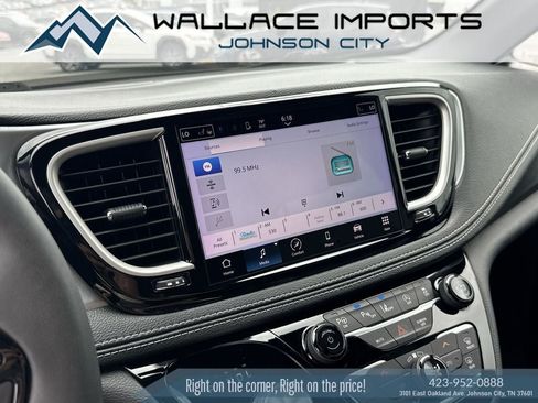 Used 2023 Chrysler Pacifica Touring-L w/ S Appearance Package AWD/4WD image 24