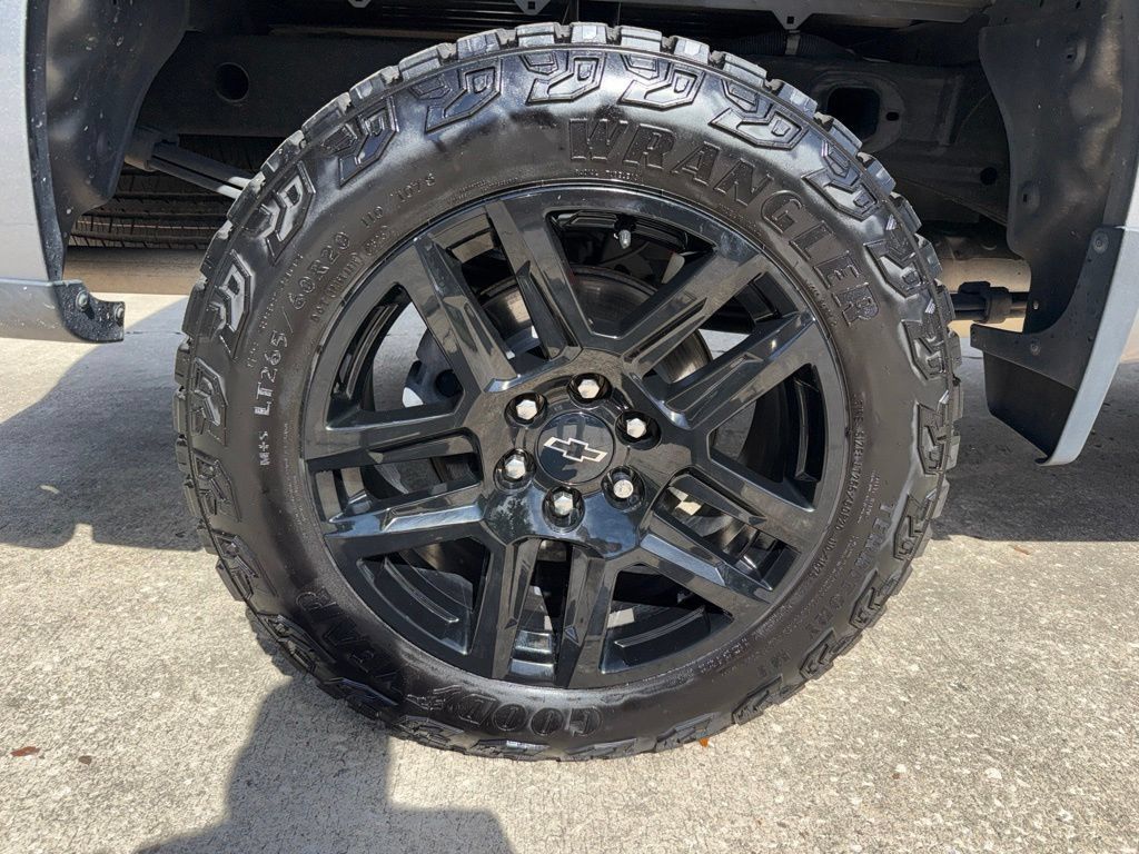 Used 2021 Chevrolet Silverado 1500 Custom Trail Boss AWD/4WD image 40