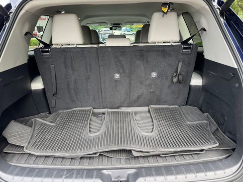 Used 2024 Toyota Grand Highlander AWD image 16