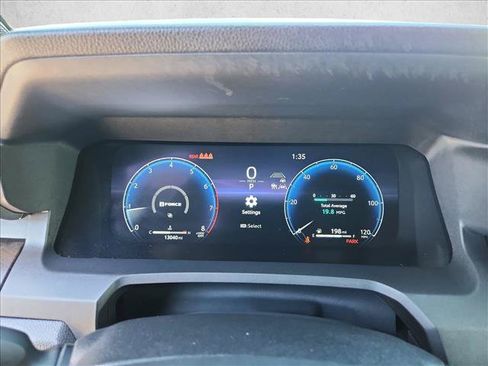 Used 2025 Toyota Tacoma Limited AWD/4WD image 24