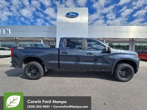 Used 2021 Chevrolet Silverado 1500 LT Trail Boss w/ Bed Protection Package AWD/4WD image 3