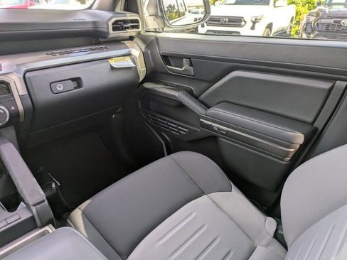 New 2025 Toyota Tacoma TRD Off-Road image 17