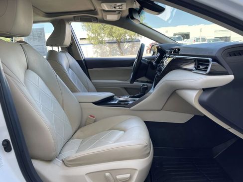 Used 2019 Toyota Camry XLE w/ Driver Assist Package FWD image 21