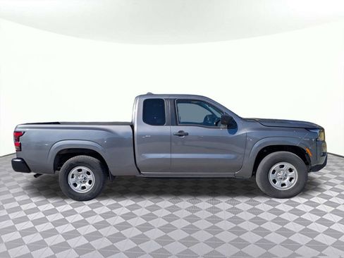 Used 2022 Nissan Frontier S image 2