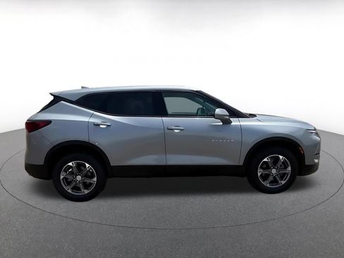 Used 2025 Chevrolet Blazer LT FWD image 15