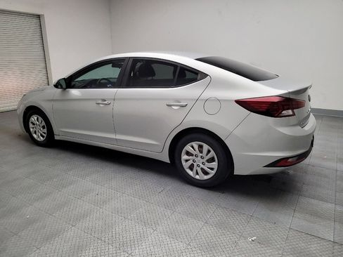 Used 2019 Hyundai Elantra SE image 3