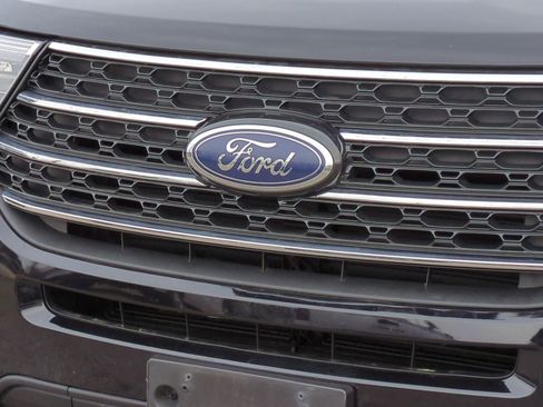 Certified 2020 Ford Explorer XLT w/ Equipment Group 202A image 16