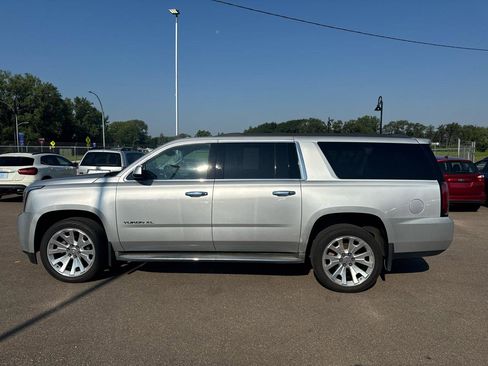 Used 2015 GMC Yukon XL SLT w/ Open Road Package AWD/4WD image 8