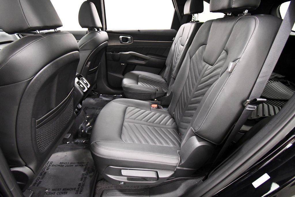 Certified 2026 Kia Sorento SX Prestige AWD/4WD image 15