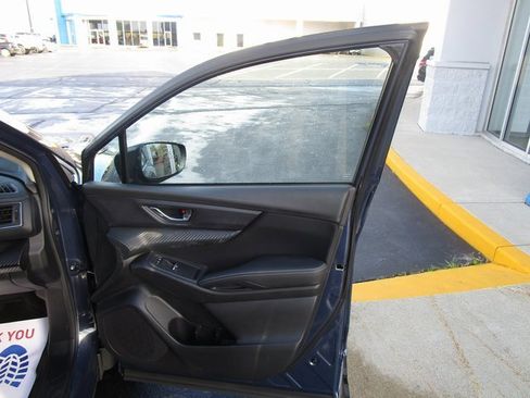 Used 2025 Subaru Ascent Premium w/ Premium Package image 29