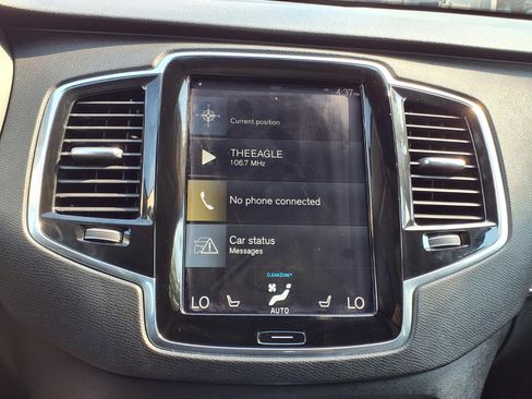 Used 2018 Volvo XC90 T5 Momentum w/ Convenience Package FWD image 17