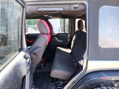 Used 2016 Jeep Wrangler Unlimited Sport w/ Quick Order Package 24S AWD/4WD image 29