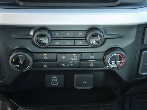 Used 2024 Ford F450 XL w/ XL Chrome Package image 10