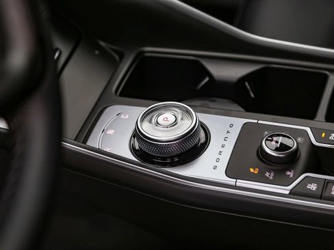 Certified 2026 Kia Sorento EX AWD/4WD image 19