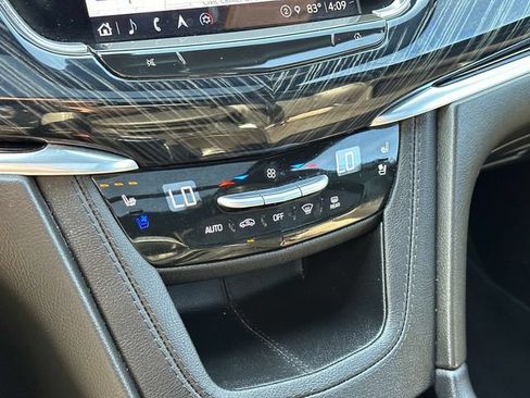 Certified 2024 Cadillac XT6 Premium Luxury w/ Technology Package FWD image 32