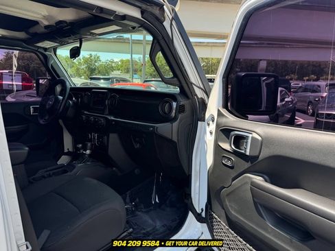 Used 2021 Jeep Wrangler Unlimited Sport AWD/4WD image 35