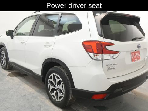Used 2024 Subaru Forester Premium AWD/4WD image 6