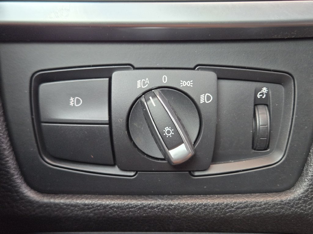 Used 2013 BMW 328i Sedan RWD image 29