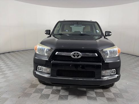Used 2013 Toyota 4Runner SR5 w/ Convenience Pkg AWD/4WD image 2