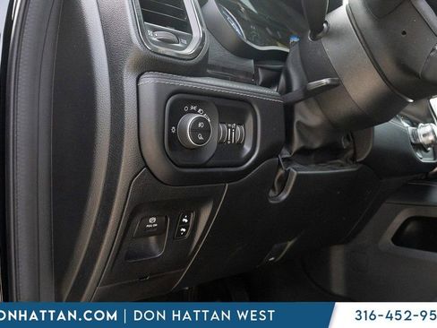 Used 2022 RAM 1500 Limited w/ Body Color Bumper Group image 18