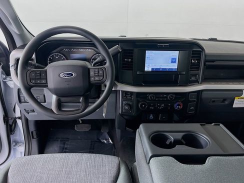 New 2026 Ford F350 XLT w/ FX4 Off-Road Package image 24